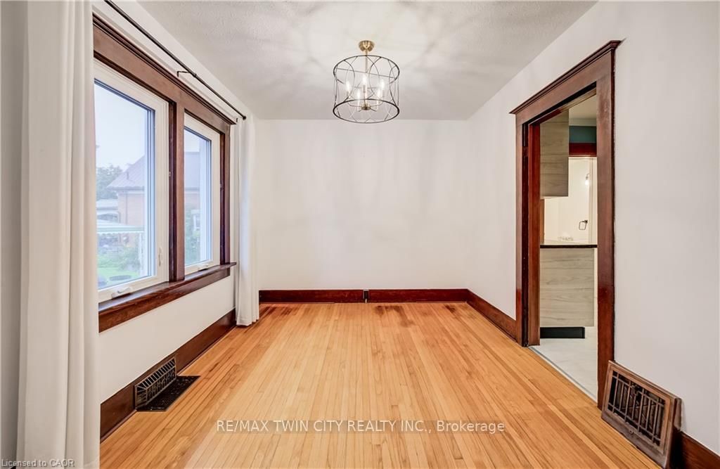 156 GLASGOW Street • Kitchener, ON photo 8