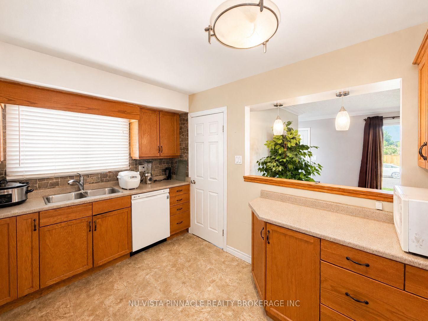 15 Gregory Place • St. Thomas, ON photo 10