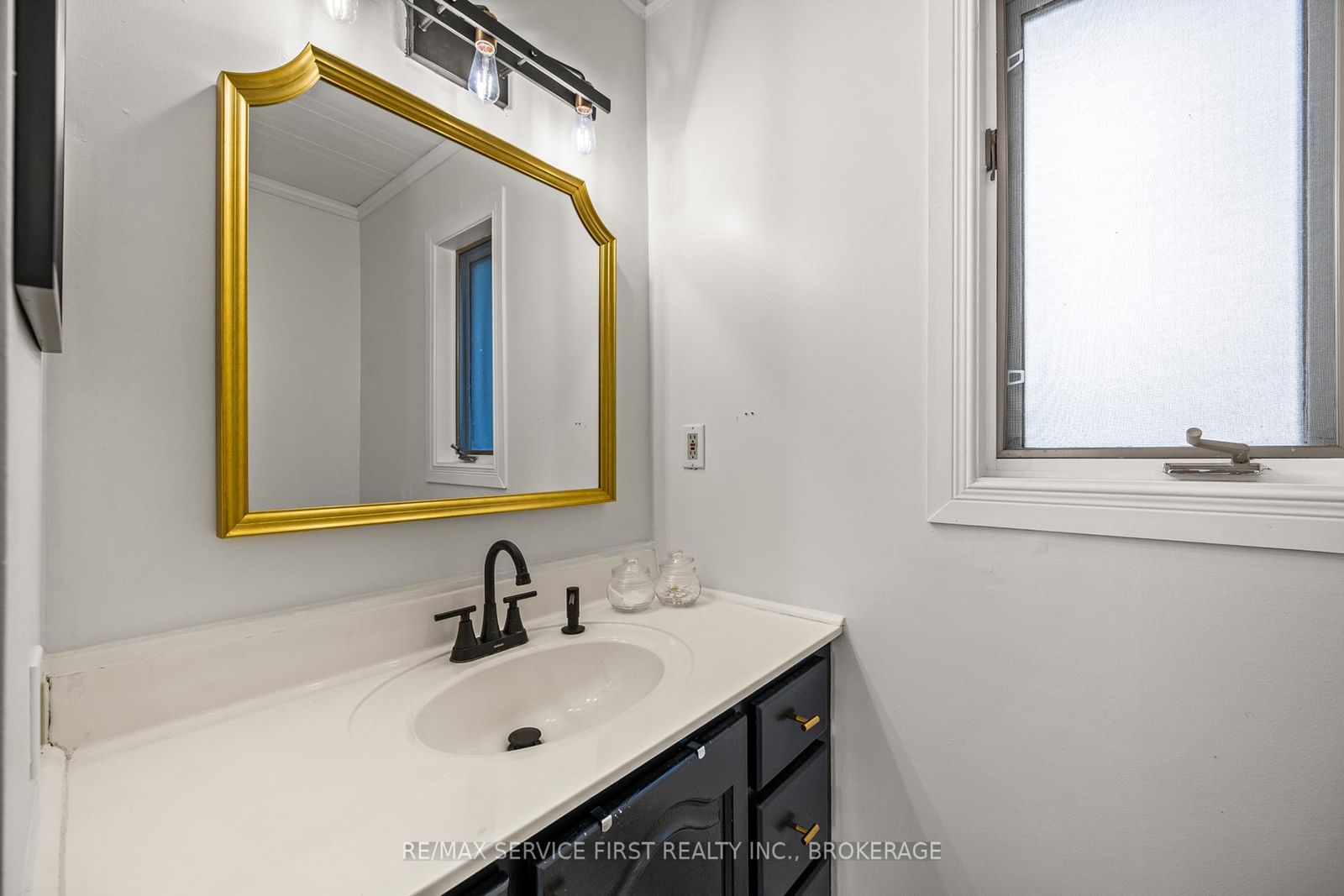 447 McEwen Drive • Kingston, ON photo 29