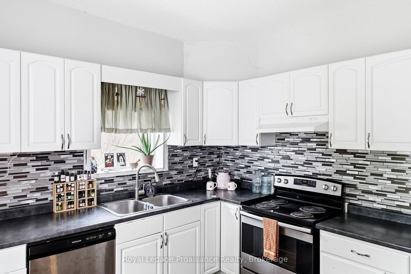 177 Stuart Street • Cobourg, ON photo 19
