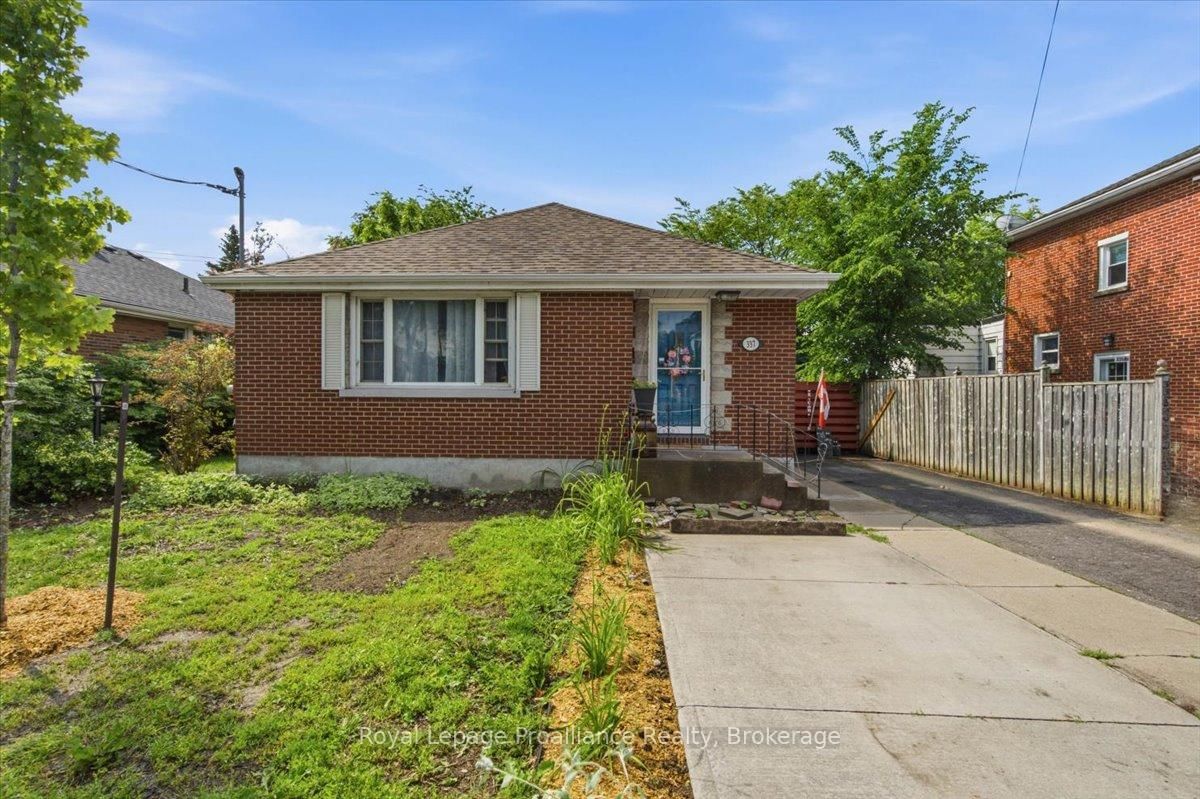 337 Bridge Street E • Belleville, ON photo 1