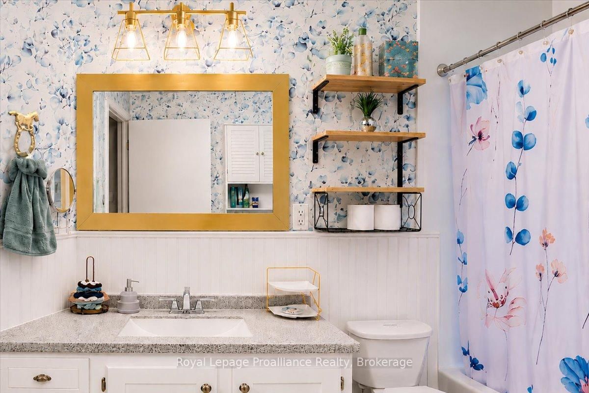 337 Bridge Street E • Belleville, ON photo 17
