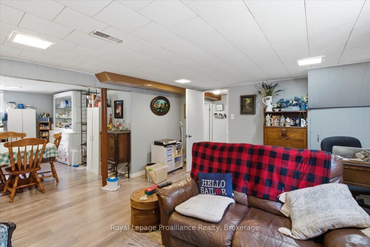 337 Bridge Street E • Belleville, ON photo 28