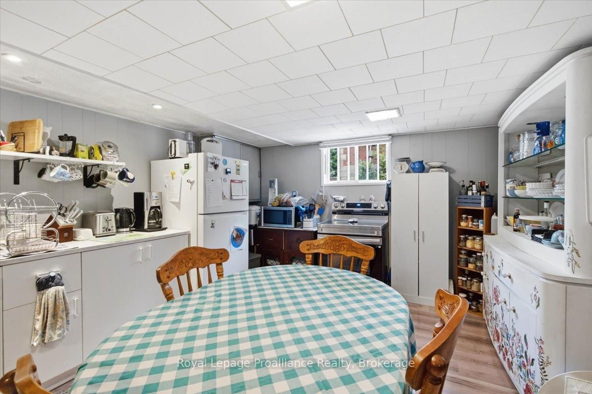 337 Bridge Street E • Belleville, ON photo 31