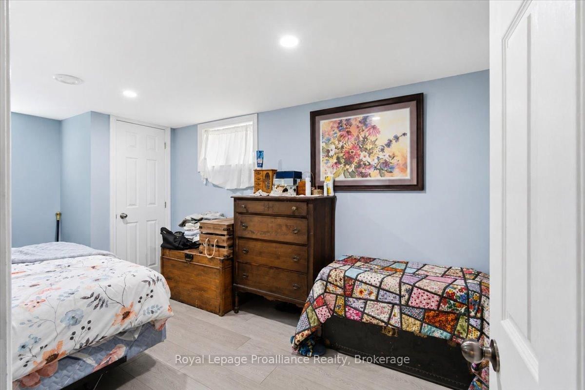 337 Bridge Street E • Belleville, ON photo 32