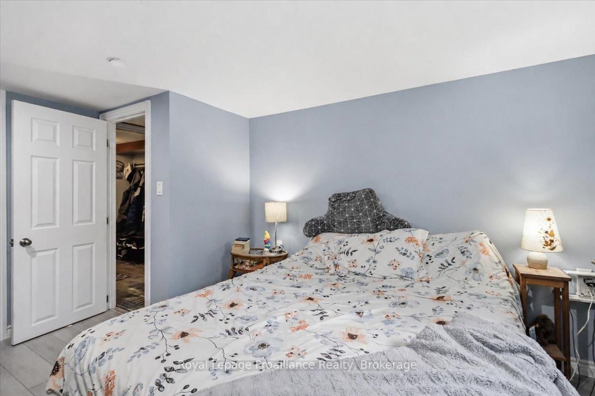 337 Bridge Street E • Belleville, ON photo 34
