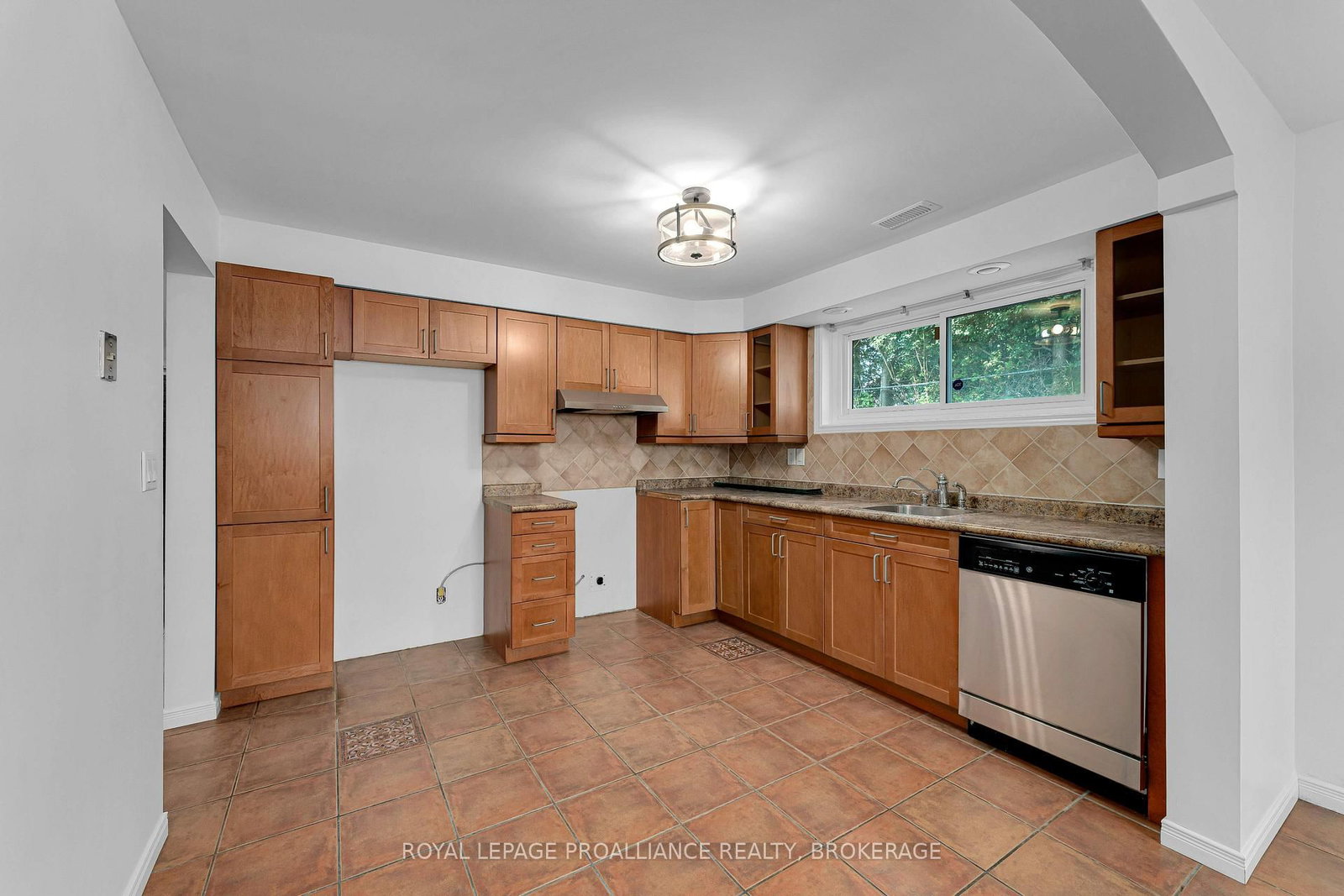 14 Baker Street • Kingston, ON photo 28