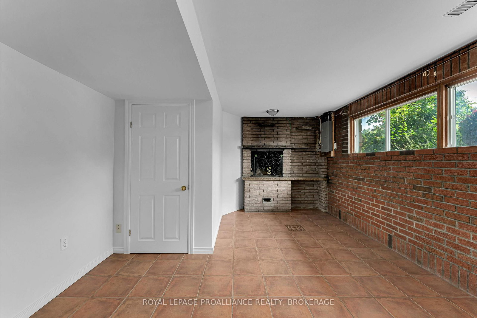 14 Baker Street • Kingston, ON photo 33