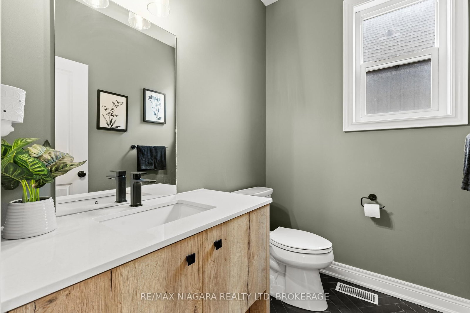 3549 Canfield Crescent • Fort Erie, ON photo 13