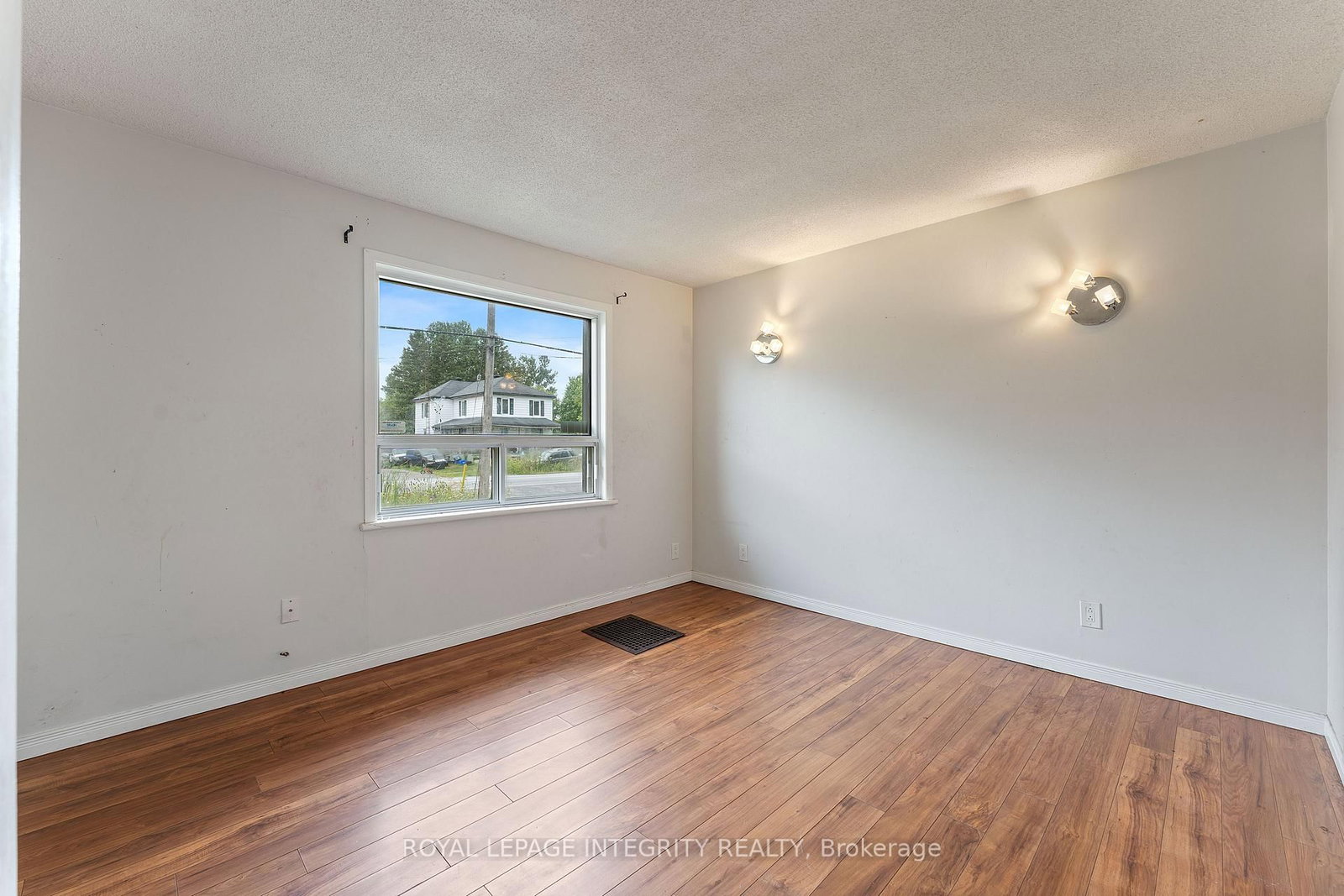3823 Drouin Road • Clarence-Rockland, ON photo 11