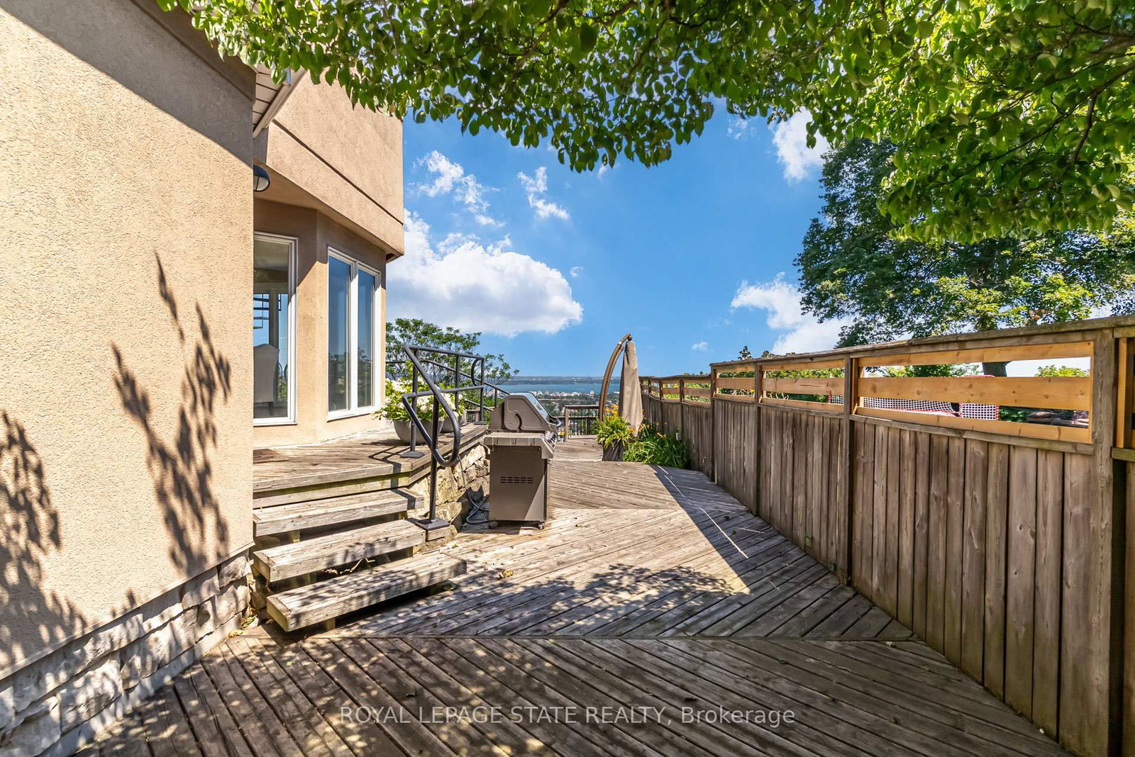 91 Mountain Park Avenue • Hamilton, ON photo 43