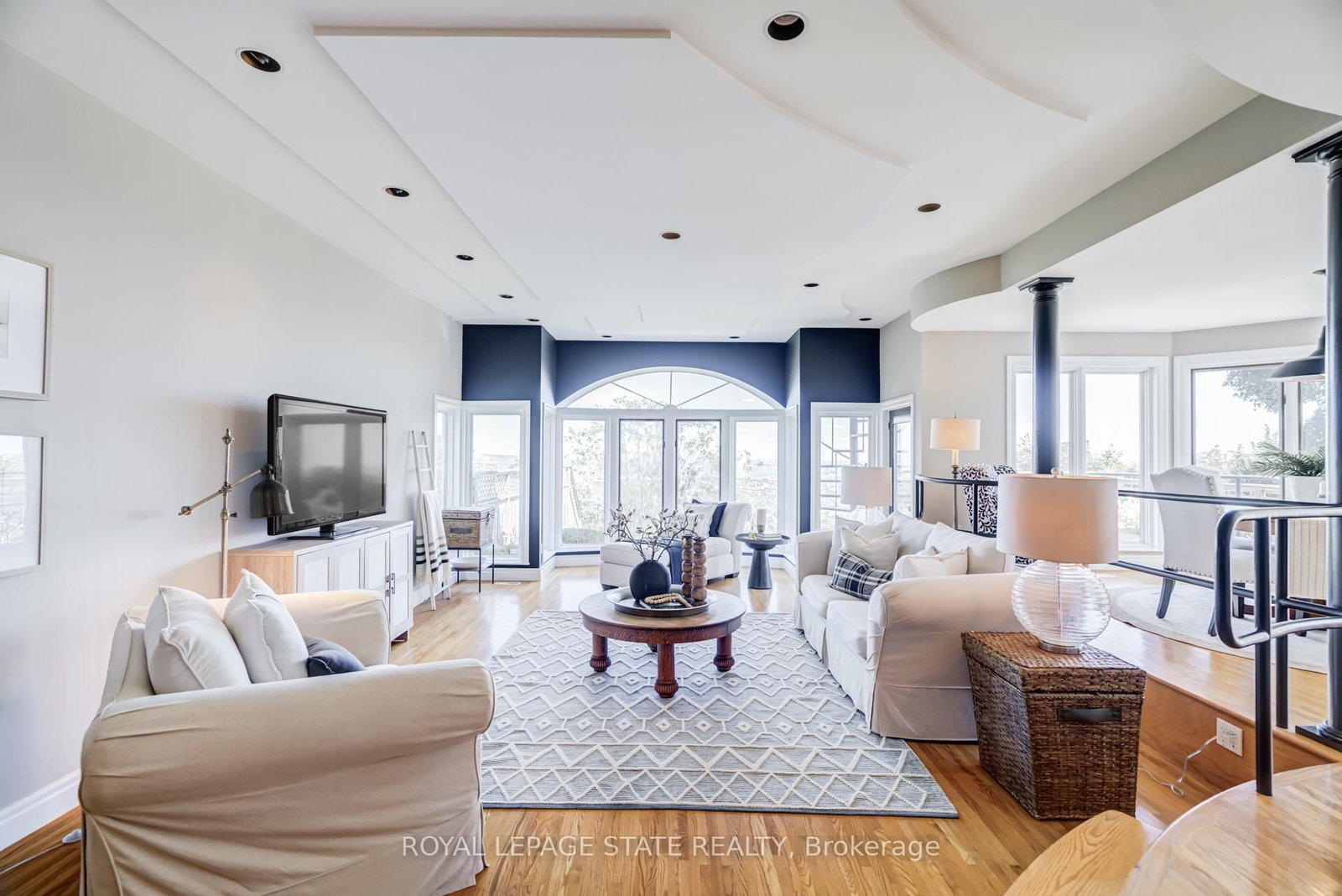 91 Mountain Park Avenue • Hamilton, ON photo 8