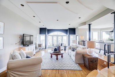 91 Mountain Park Avenue • Hamilton, ON photo 8