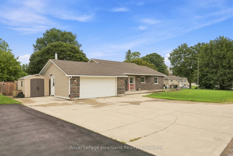 1041 Main Street