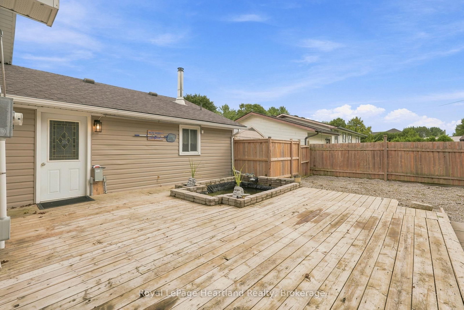 1041 Main Street • Howick, ON photo 30