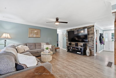 1041 Main Street • Howick, ON photo 9