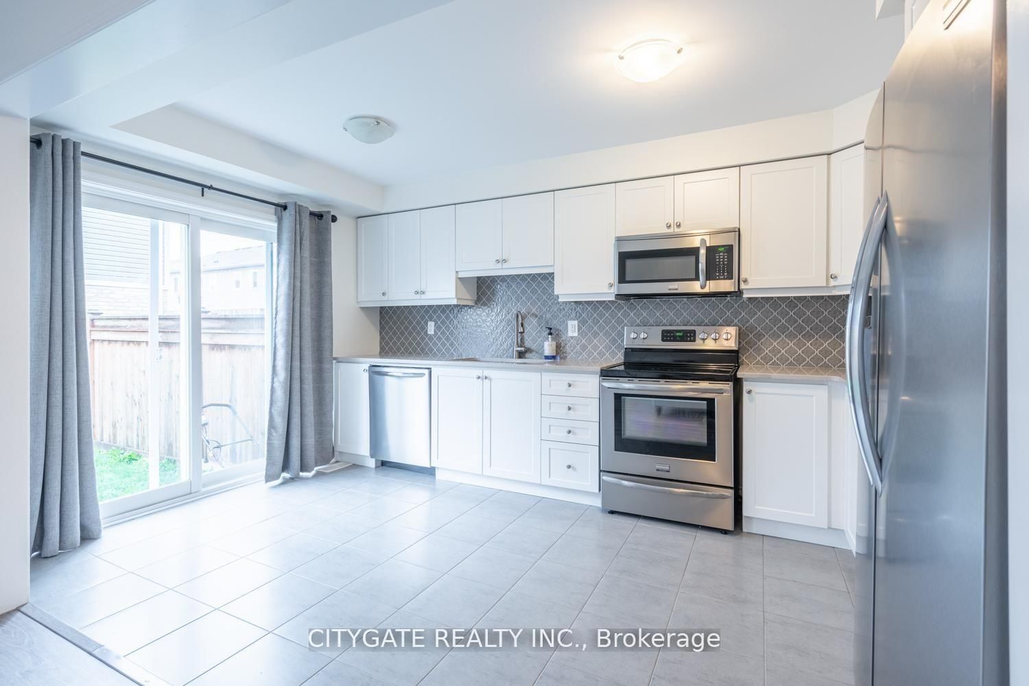 69 Mcmonies Drive • Hamilton, ON photo 13