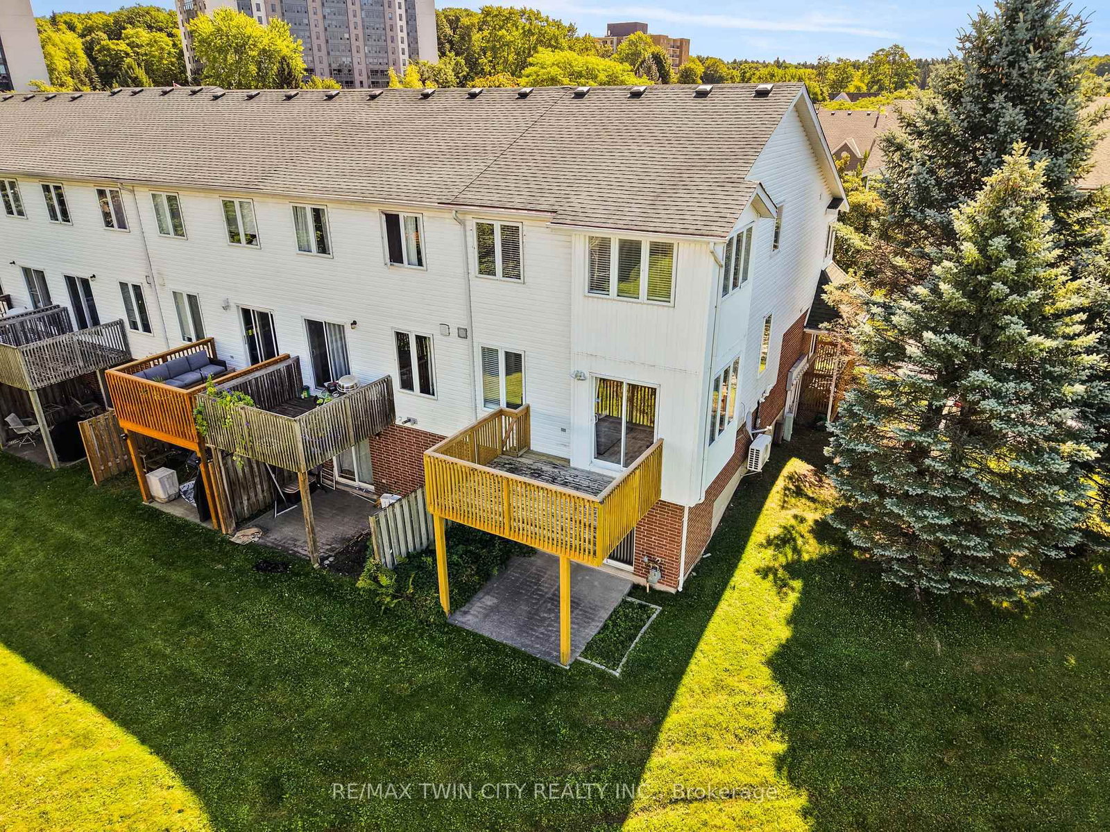 42 Green Valley Drive • #65 • Kitchener, ON photo 39