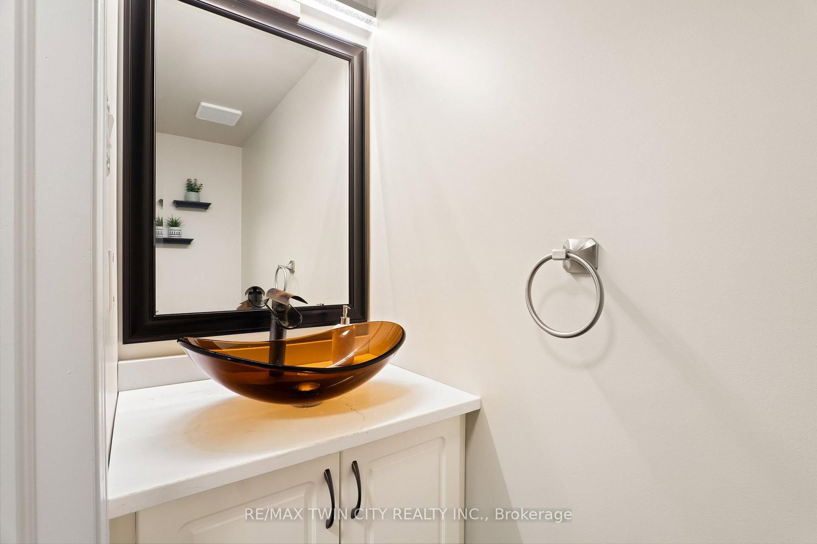 42 Green Valley Drive • #65 • Kitchener, ON photo 4