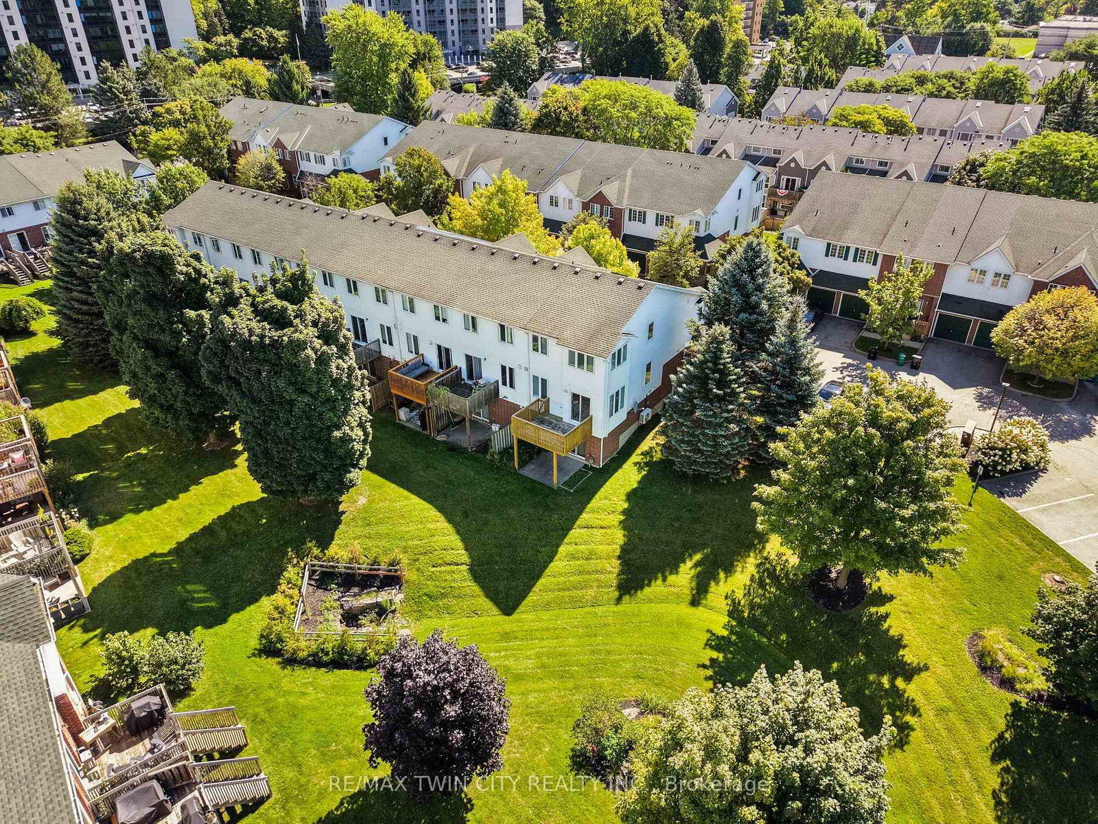 42 Green Valley Drive • #65 • Kitchener, ON photo 41