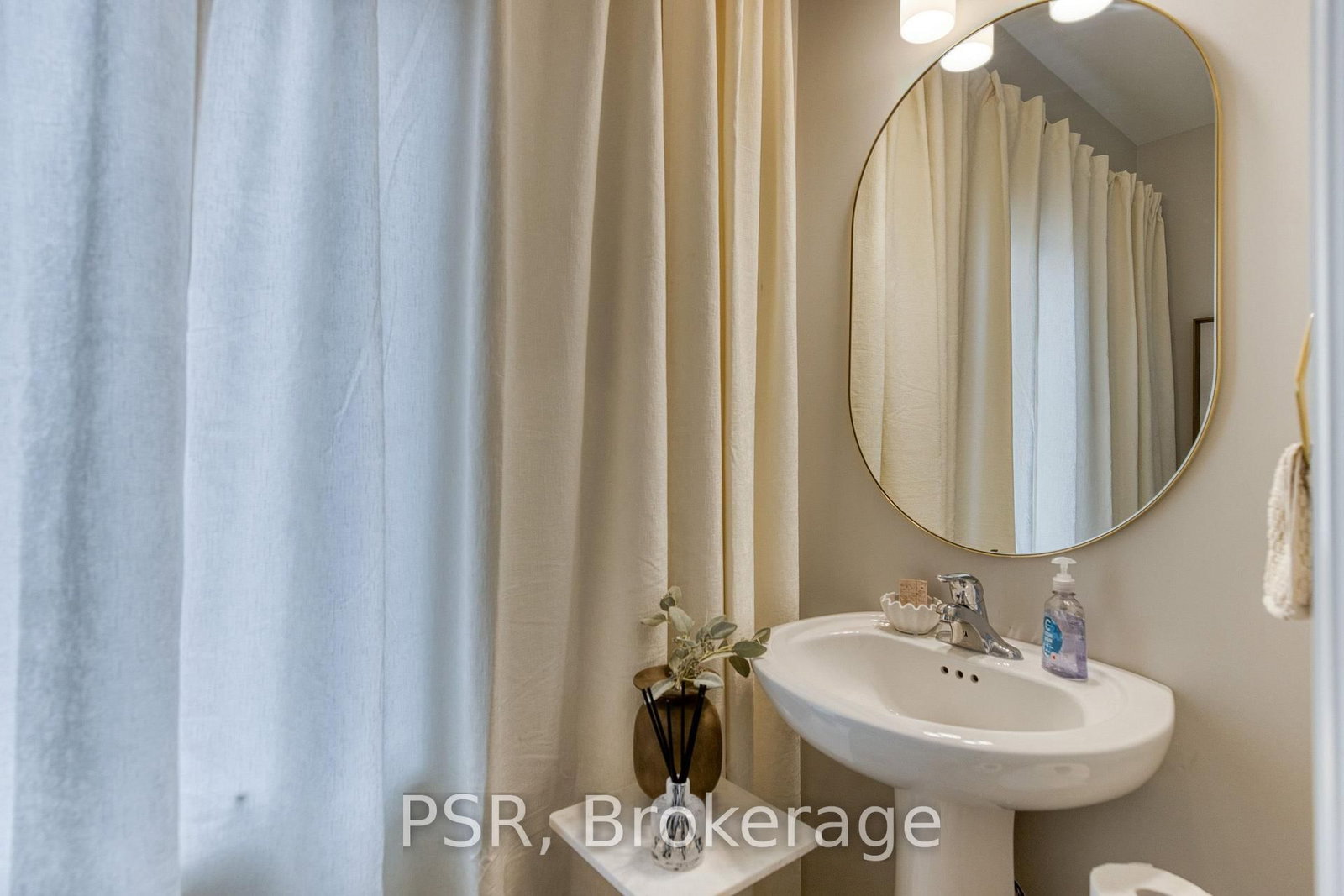 200 Rivergreen Crescent • Waterloo, ON photo 4