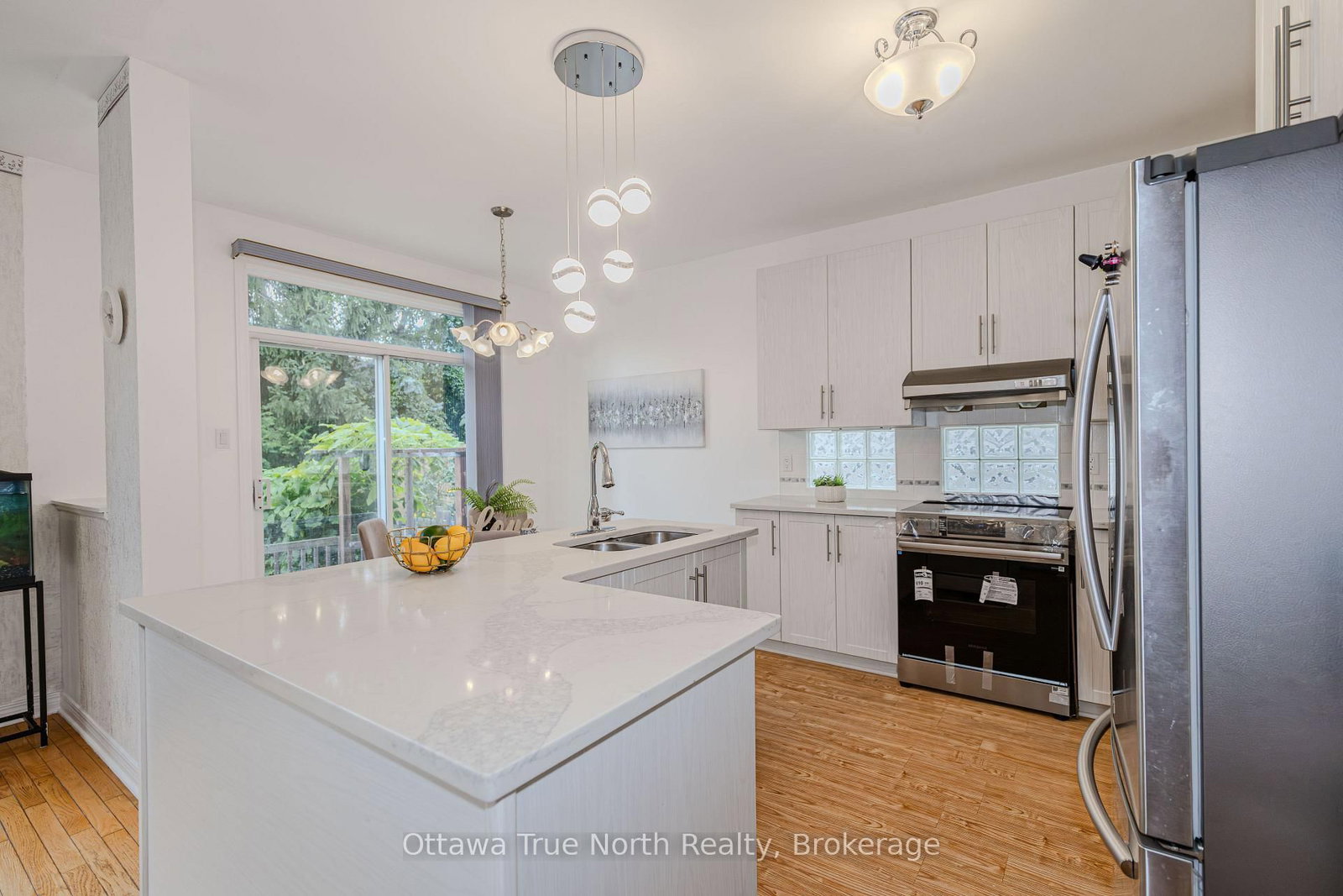43 Evanshen Crescent • Ottawa, ON photo 11