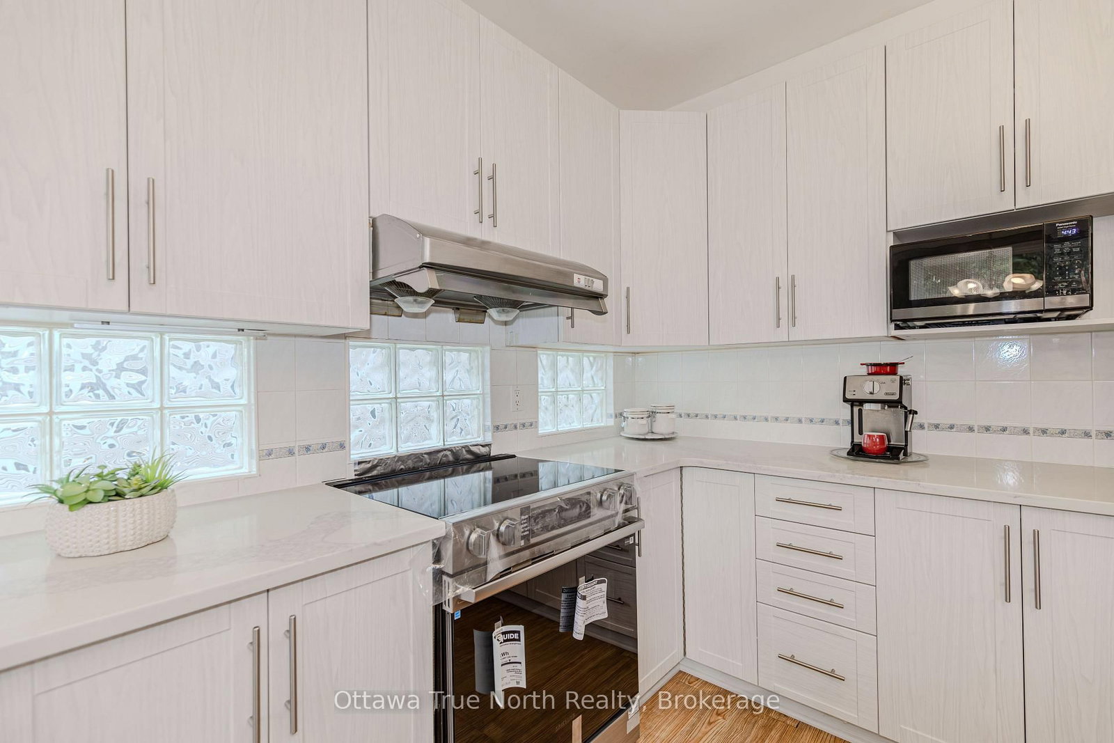 43 Evanshen Crescent • Ottawa, ON photo 15