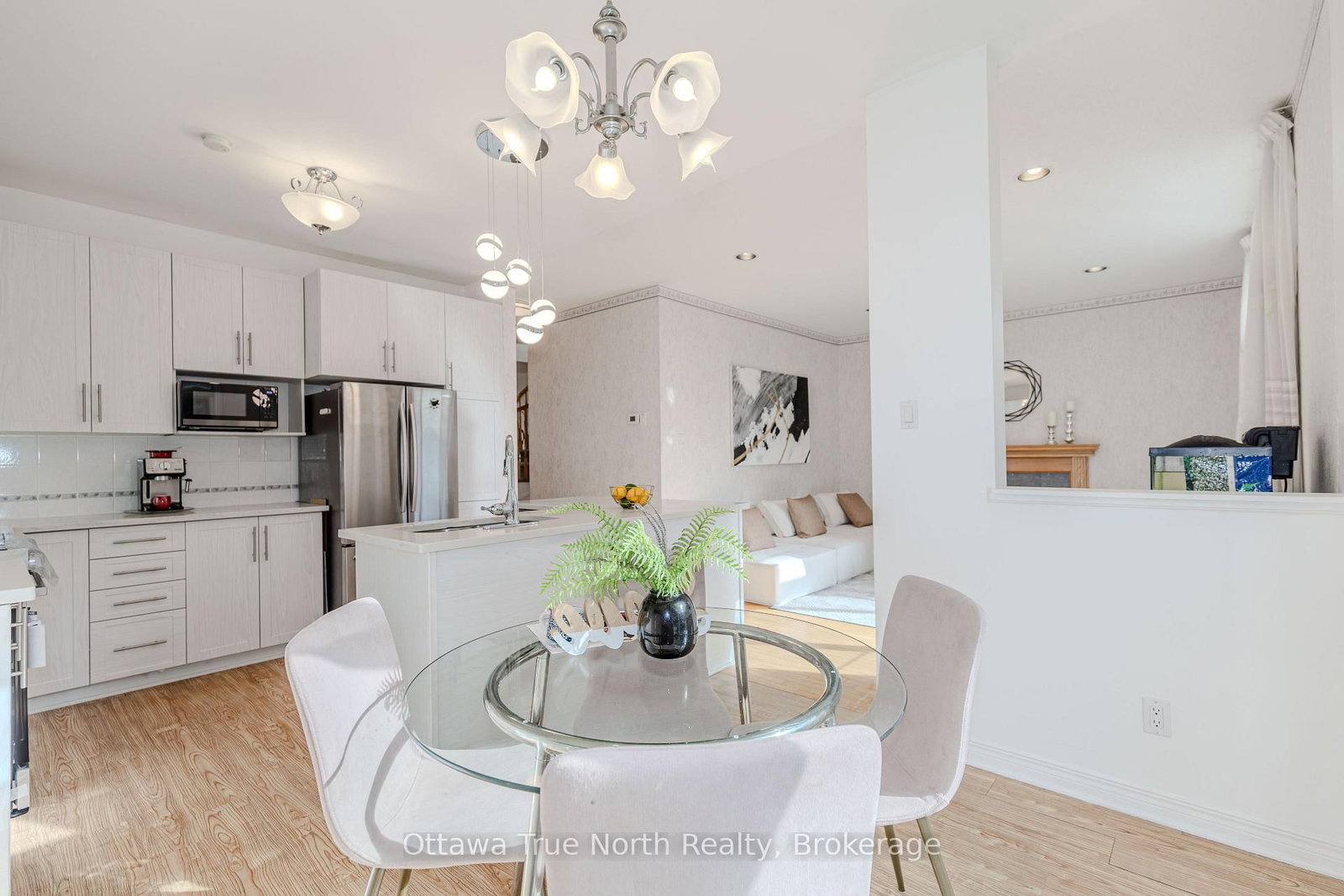 43 Evanshen Crescent • Ottawa, ON photo 17