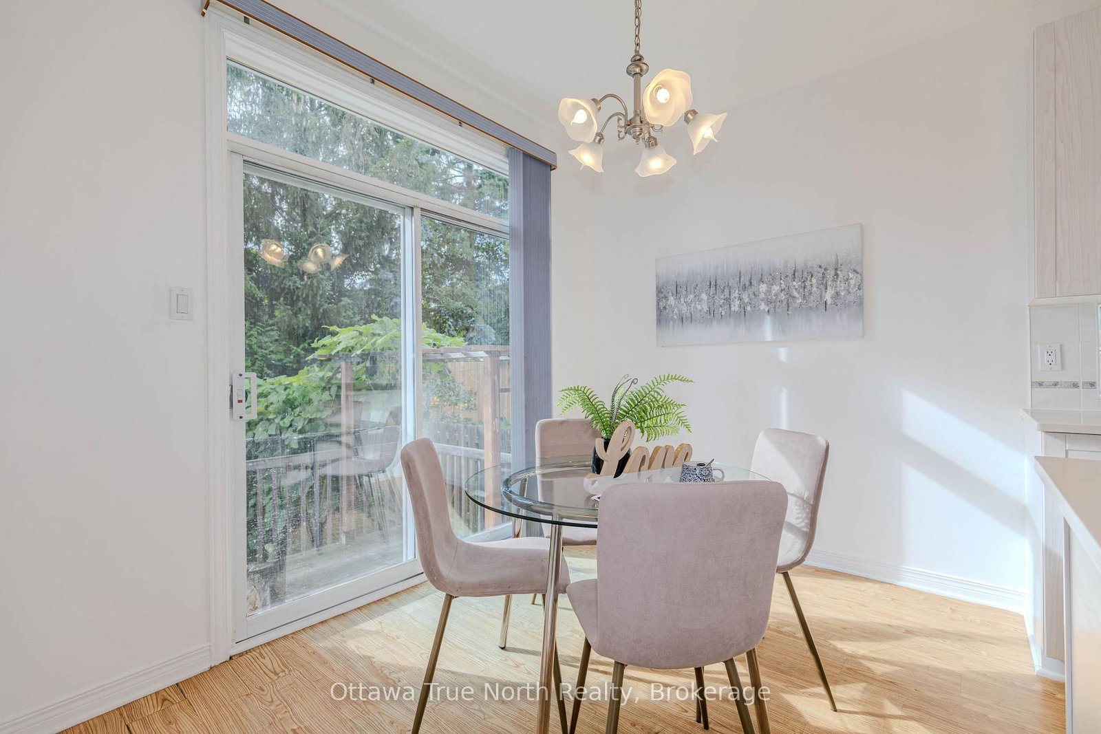 43 Evanshen Crescent • Ottawa, ON photo 18