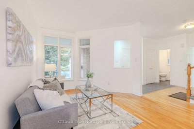 43 Evanshen Crescent • Ottawa, ON photo 5
