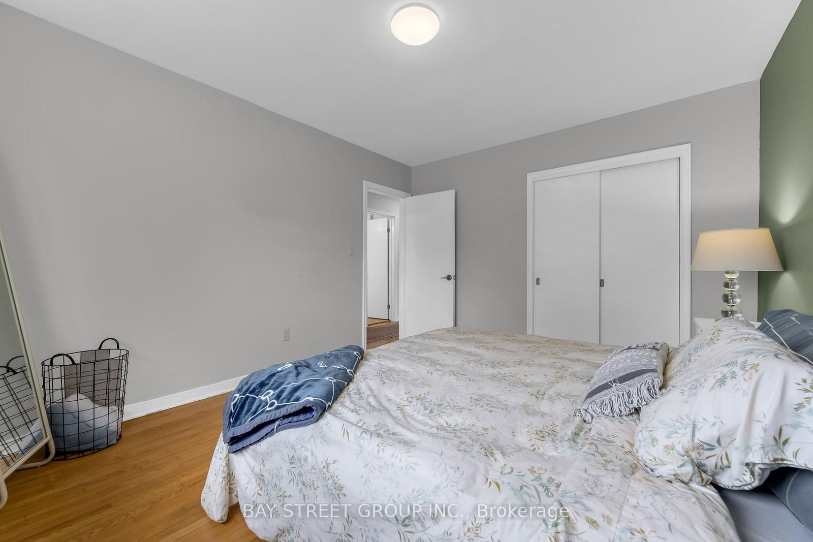 8 GLENBARR Road • St. Catharines, ON photo 14