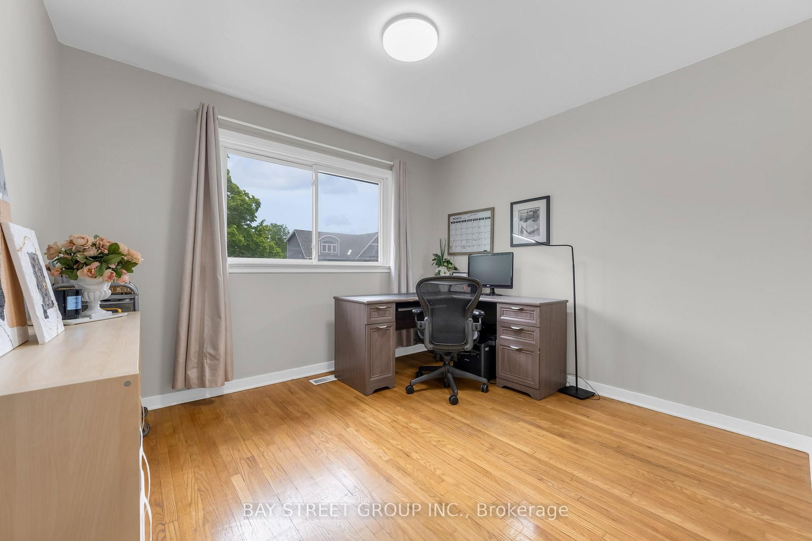 8 GLENBARR Road • St. Catharines, ON photo 16