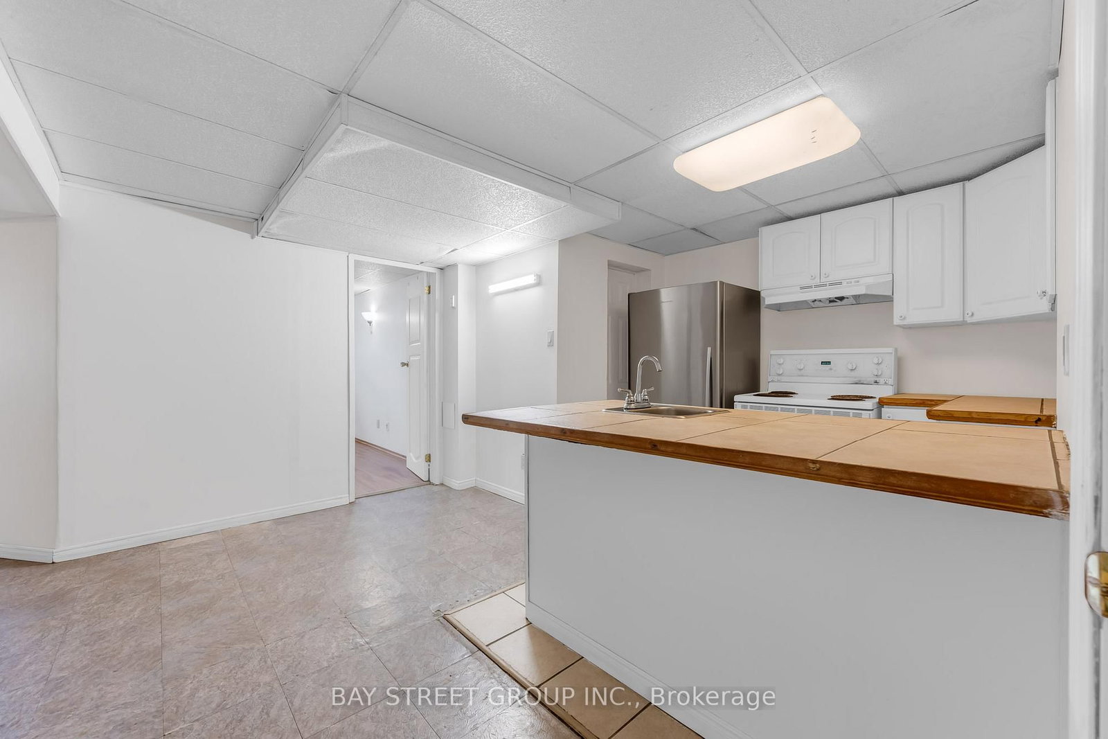 8 GLENBARR Road • St. Catharines, ON photo 21