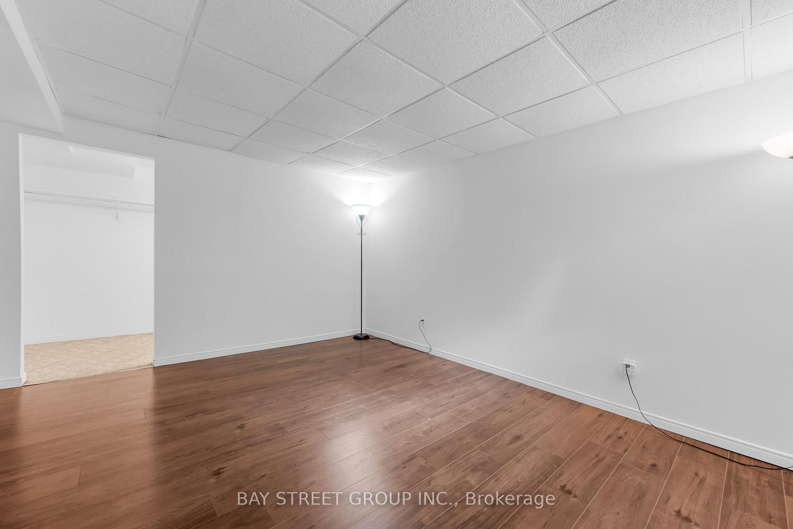 8 GLENBARR Road • St. Catharines, ON photo 24