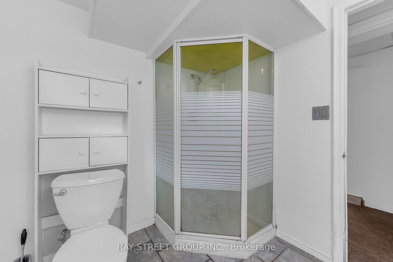 8 GLENBARR Road • St. Catharines, ON photo 26