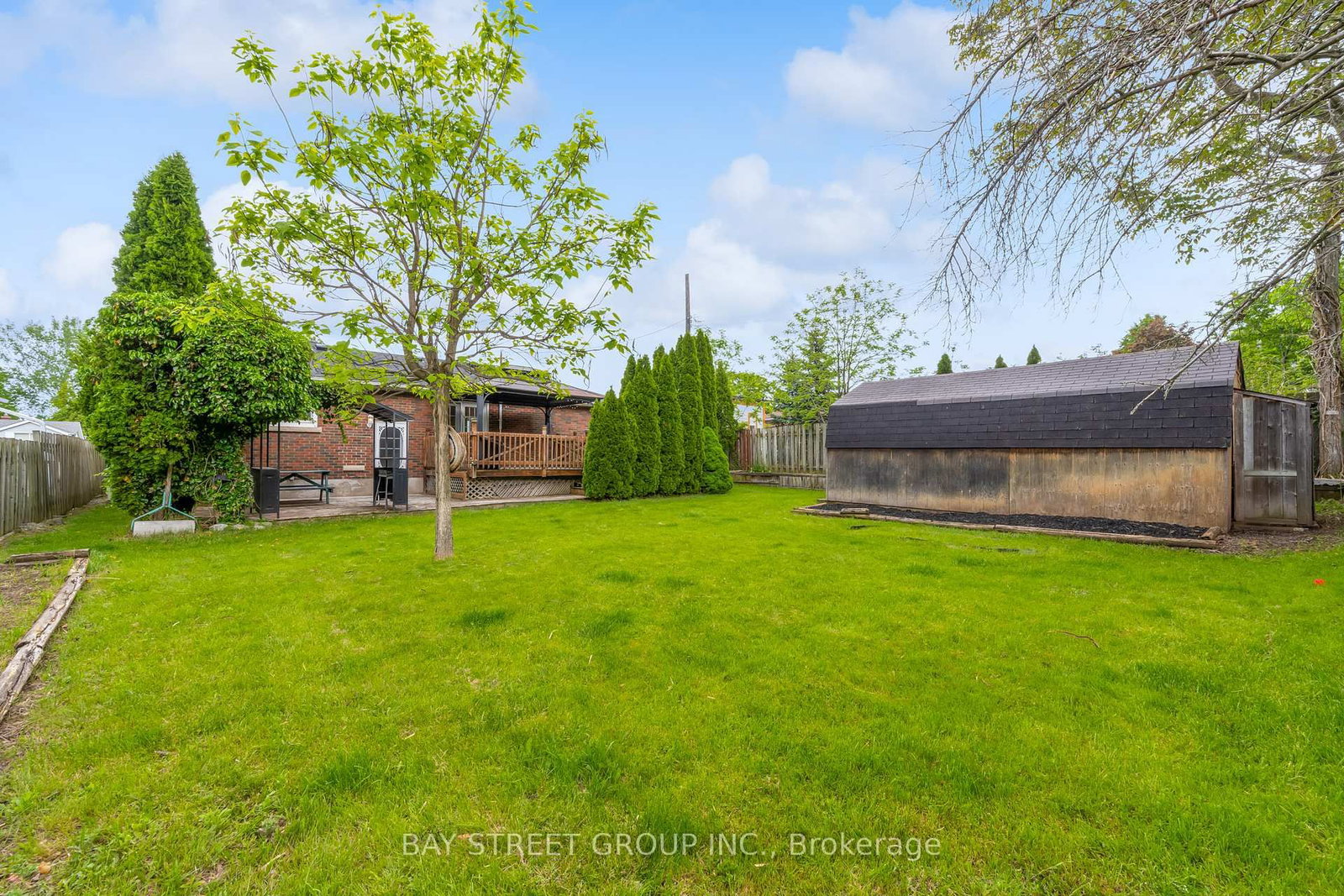 8 GLENBARR Road • St. Catharines, ON photo 28