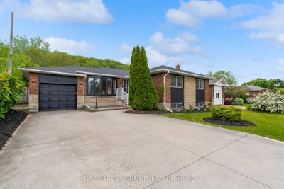 8 GLENBARR Road • St. Catharines, ON photo 3