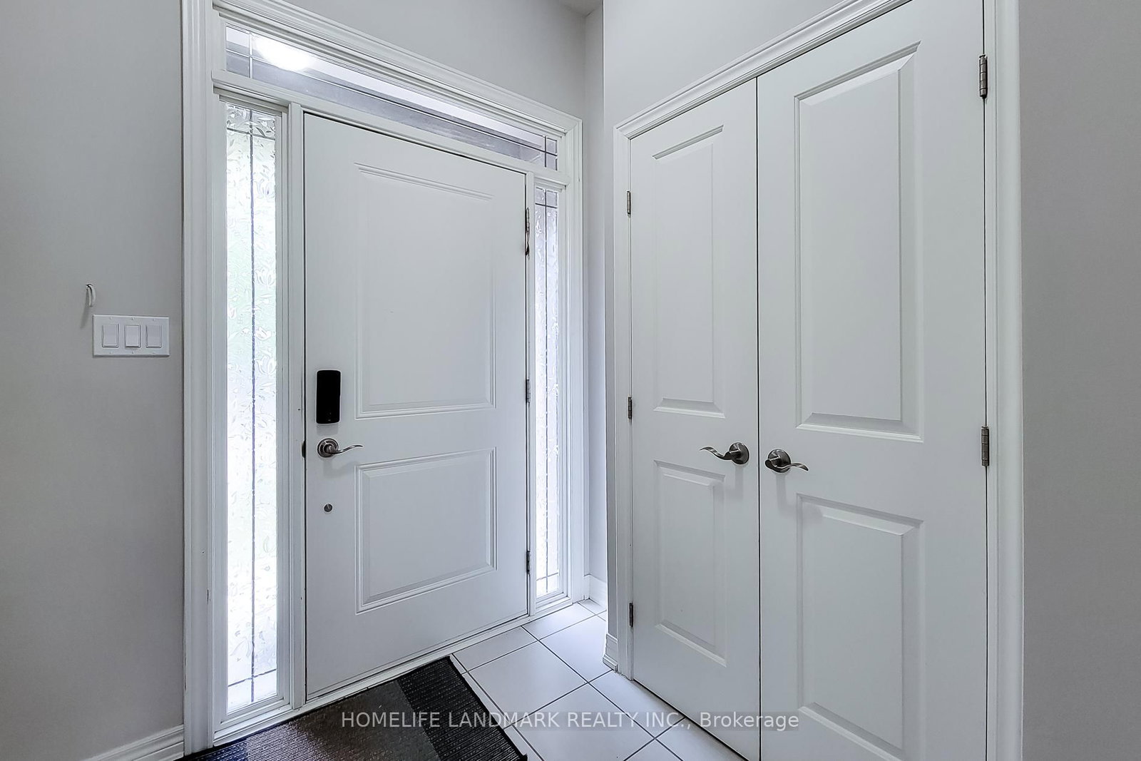 52 Sonoma Valley Crescent • Hamilton, ON photo 4