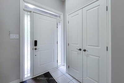 52 Sonoma Valley Crescent • Hamilton, ON photo 4