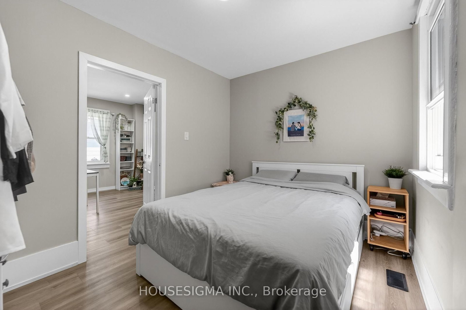 88 Page Street • St. Catharines, ON photo 13