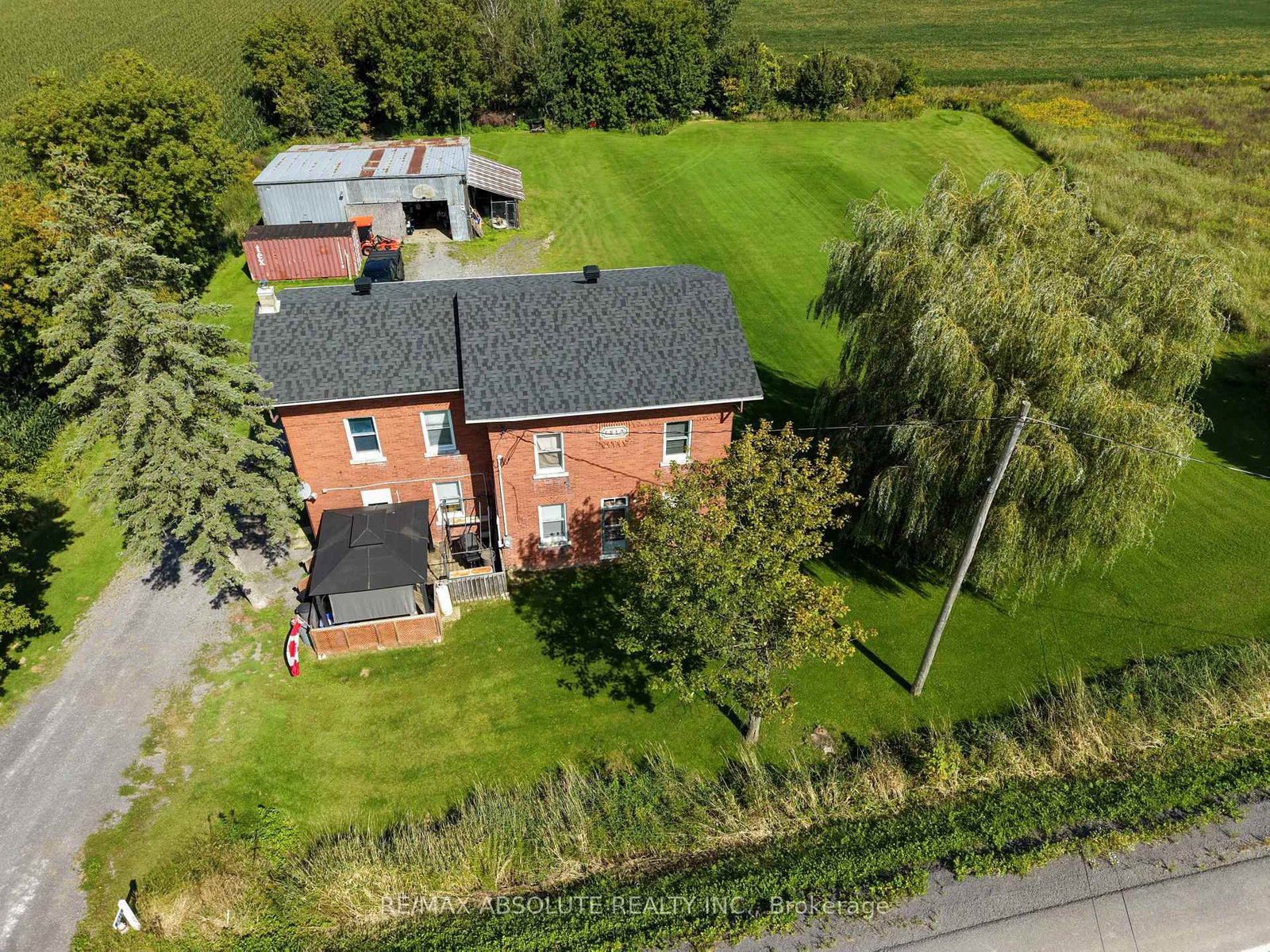 2671 Champlain Street • Clarence-Rockland, ON photo 3