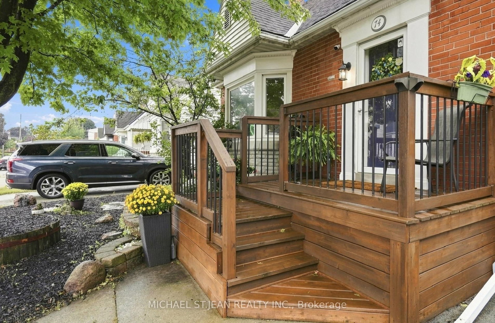 74 East 12th Street • Hamilton, ON photo 3
