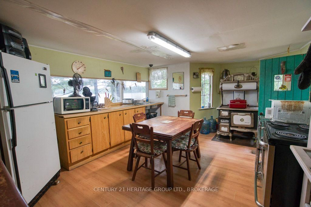 148B Oak Shores Lane • Tichborne, ON photo 17