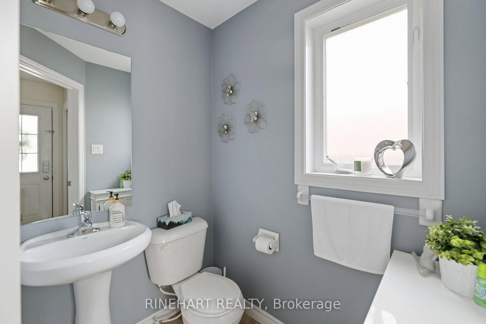 939 Silverfox Crescent • London North, ON photo 4