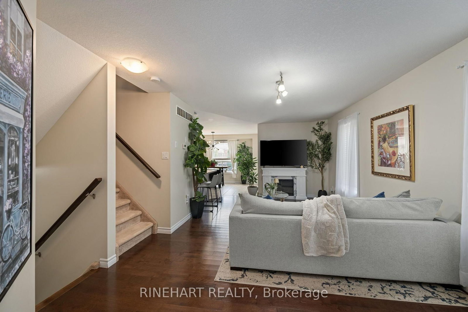 939 Silverfox Crescent • London North, ON photo 5