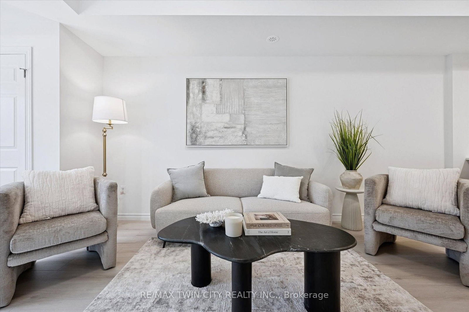 73 Lomond Lane • Kitchener, ON photo 5