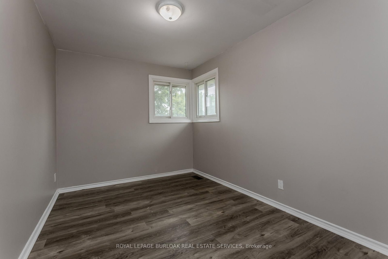 307 Dunsmure Road • Hamilton, ON photo 24