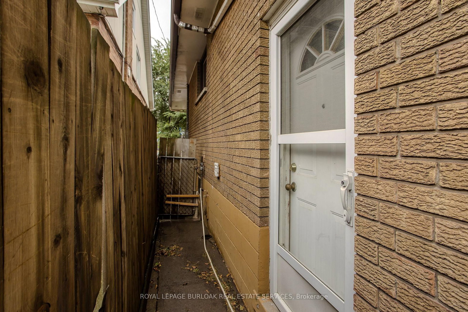 307 Dunsmure Road • Hamilton, ON photo 27