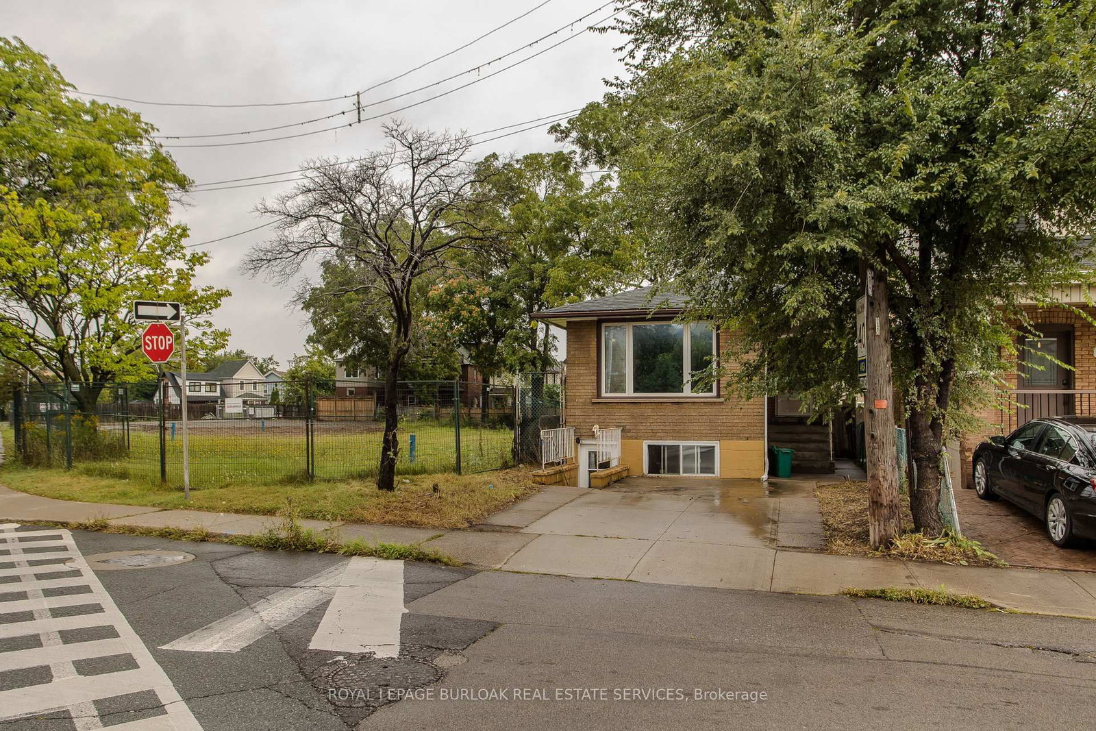 307 Dunsmure Road • Hamilton, ON photo 44