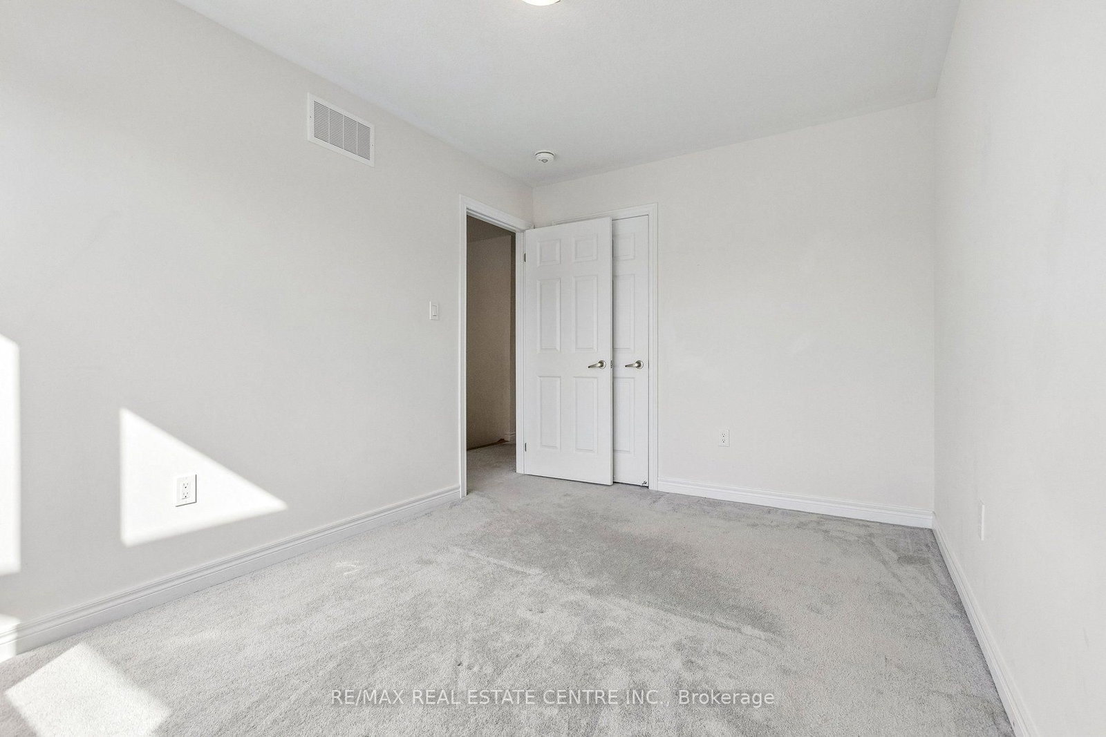 166 Deerpath Drive • Guelph, ON photo 35